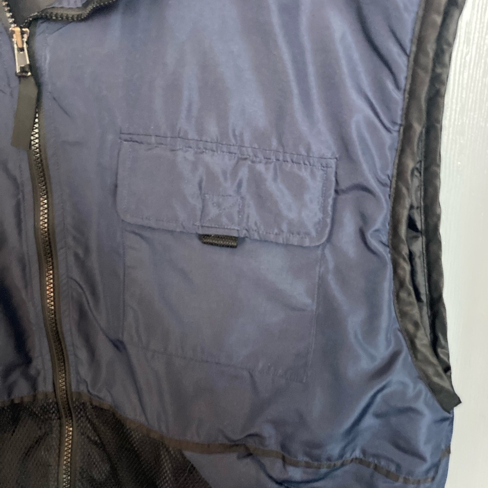 Flipbox Vintage Men's full zip Blue/Black Puffer Vest Size Extra Large. - Picture 2 of 10